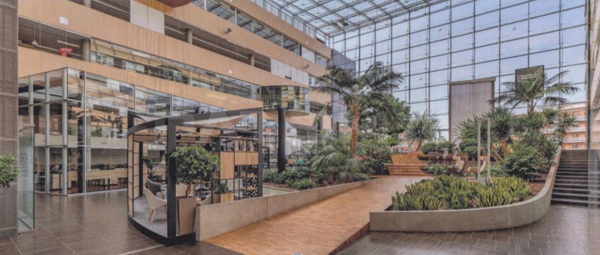 Kancelář · 744 m² · Mezi vodami, Praha - 3