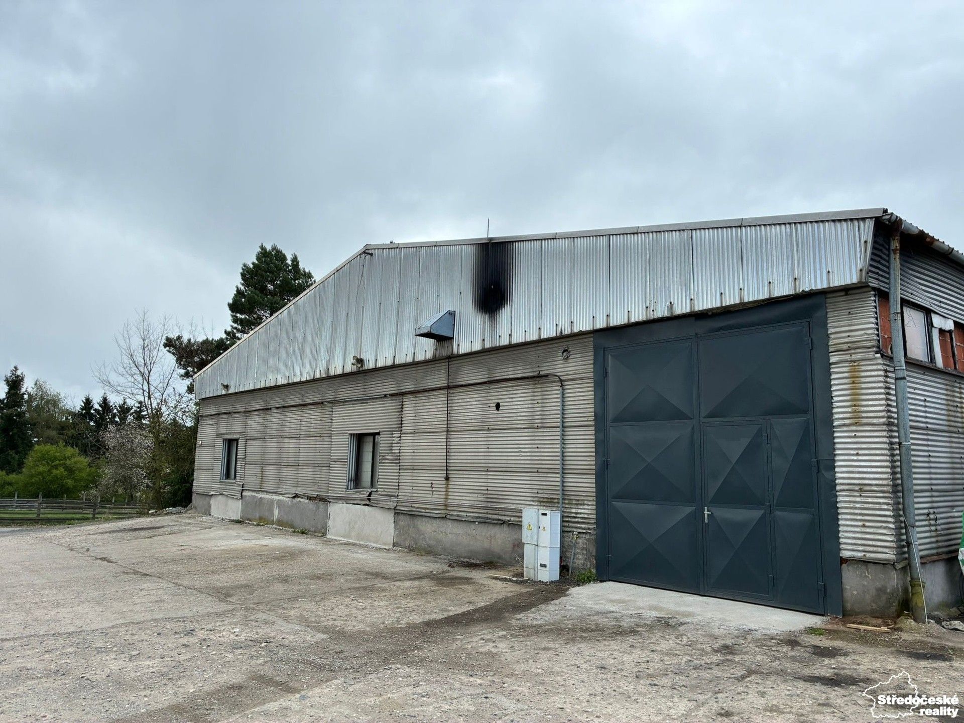 Sklady, Slapy, 1 244 m² - 1