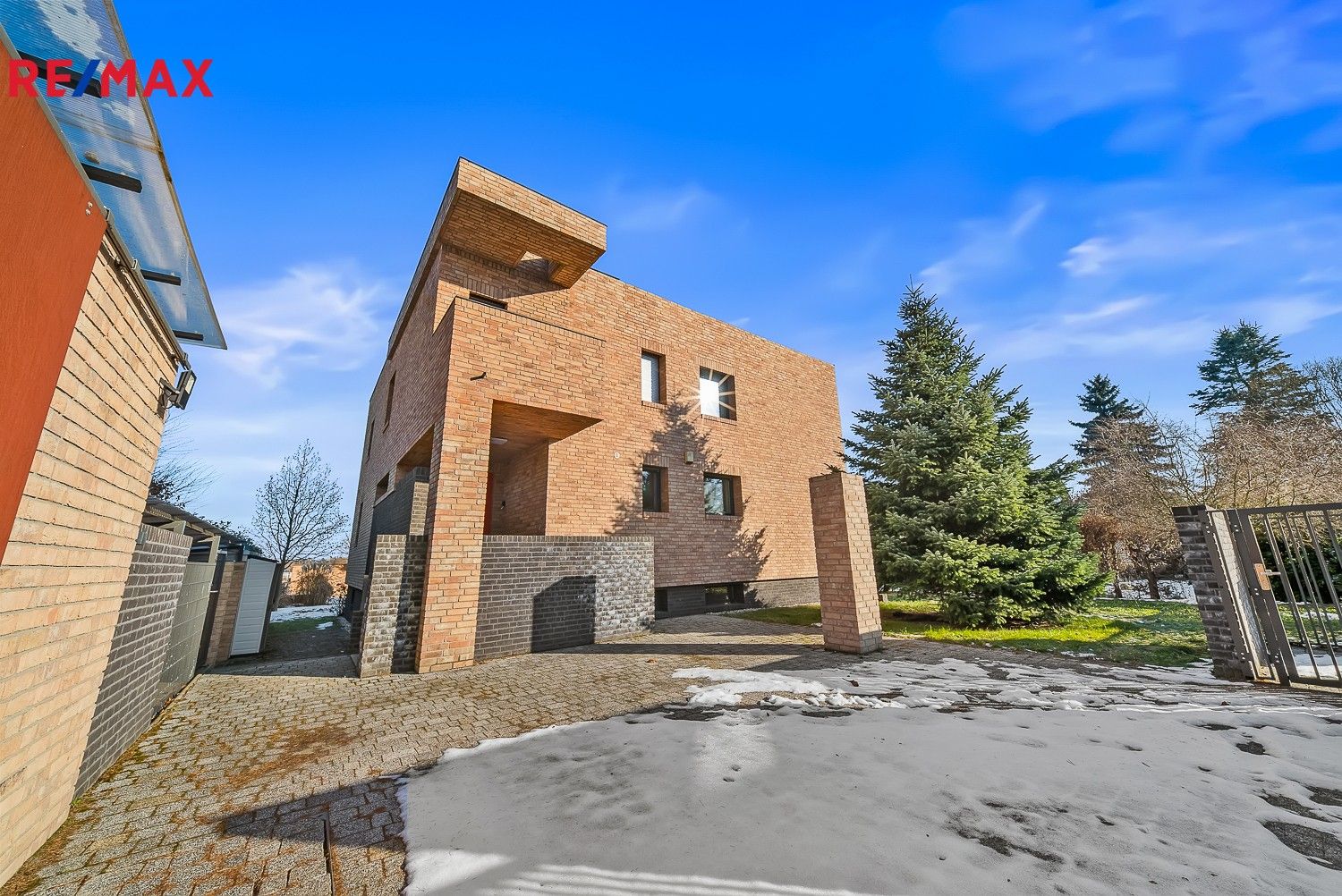 Vily, Zádražanská, Praha, 330 m²