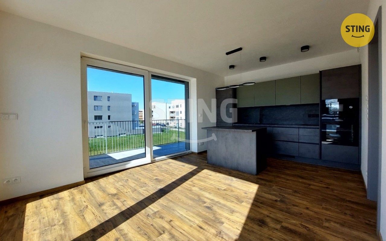 Pronájem byt 2+kk - Heidenheimská, Jihlava, 91 m² - 5