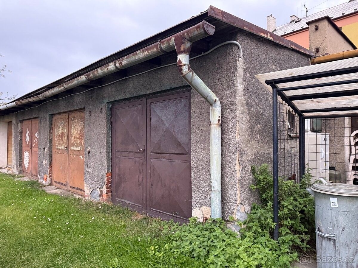 Garáže, Horní Benešov, 793 12