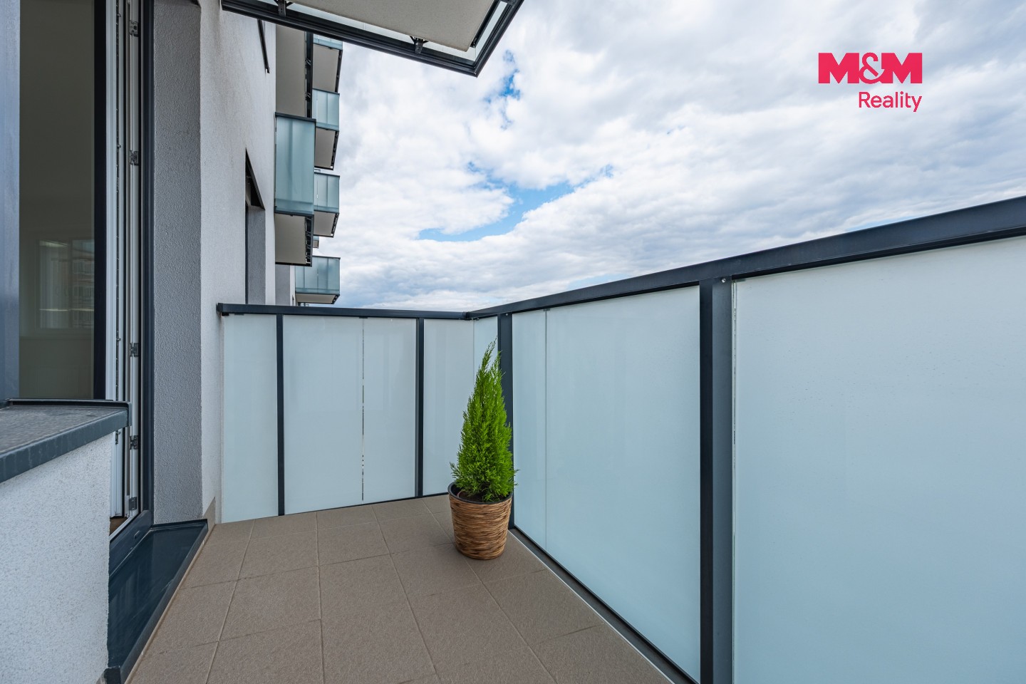 Byt 2+kk · 46 m² · Hostivař, Praha - 4