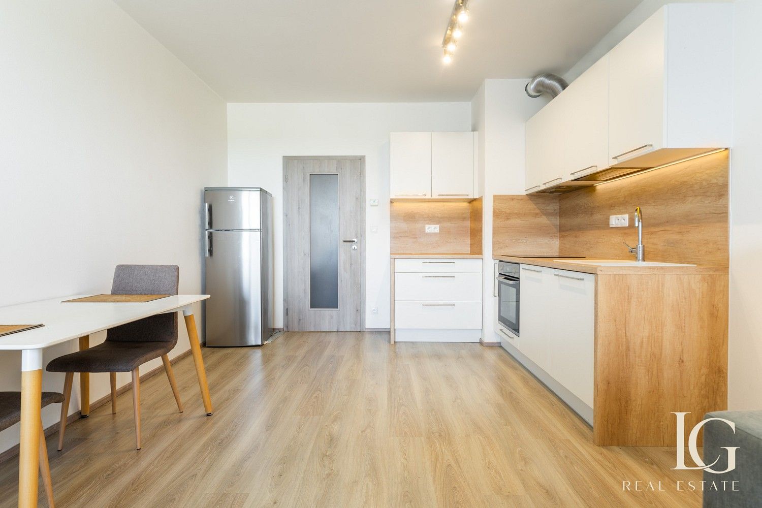 Byt 1+kk · 30 m² · Hlučkova, Praha 9 - Letňany - 3