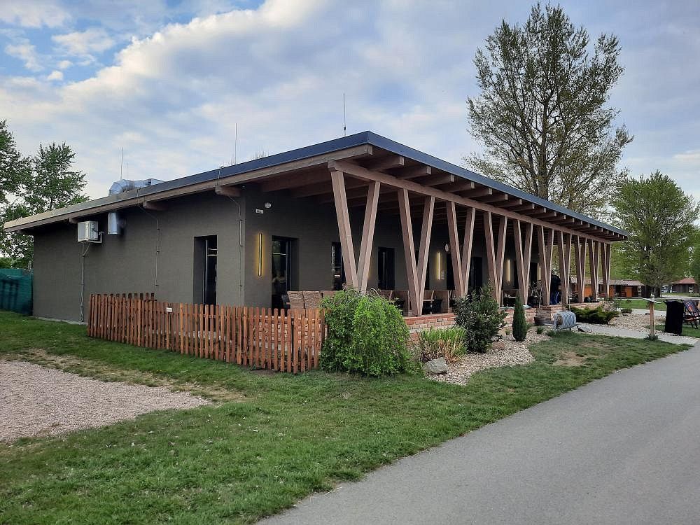 Prodej restaurace - Pasohlávky, okres Brno-venkov, Jihomoravský kraj, 407 m² - 2