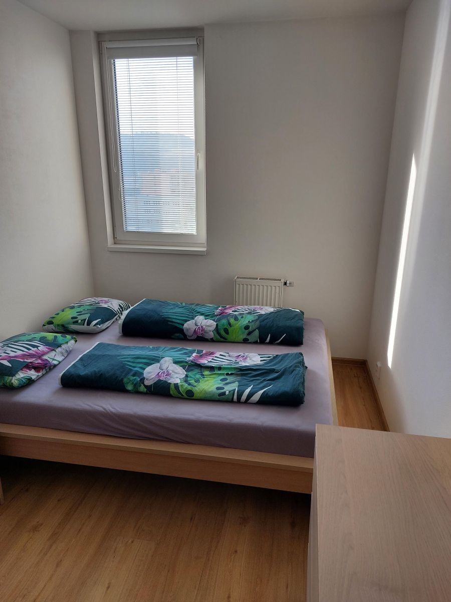 Pronájem byt 3+kk - Na Horizontu, Králův Dvůr - Králův Dvůr, Středočeský kraj, 55 m² - 5