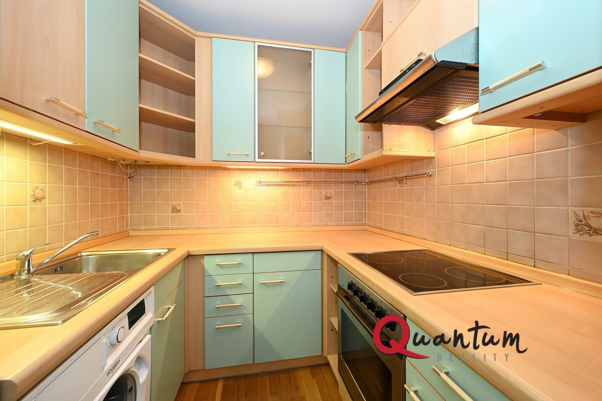 Pronájem byt 2+kk - Bašteckého, Praha, 46 m²