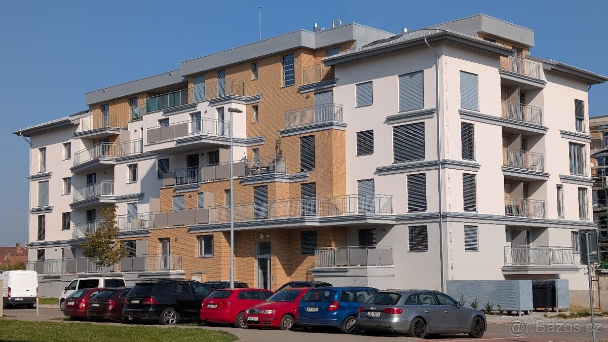 3+kk, Pardubice, 530 02, 77 m²
