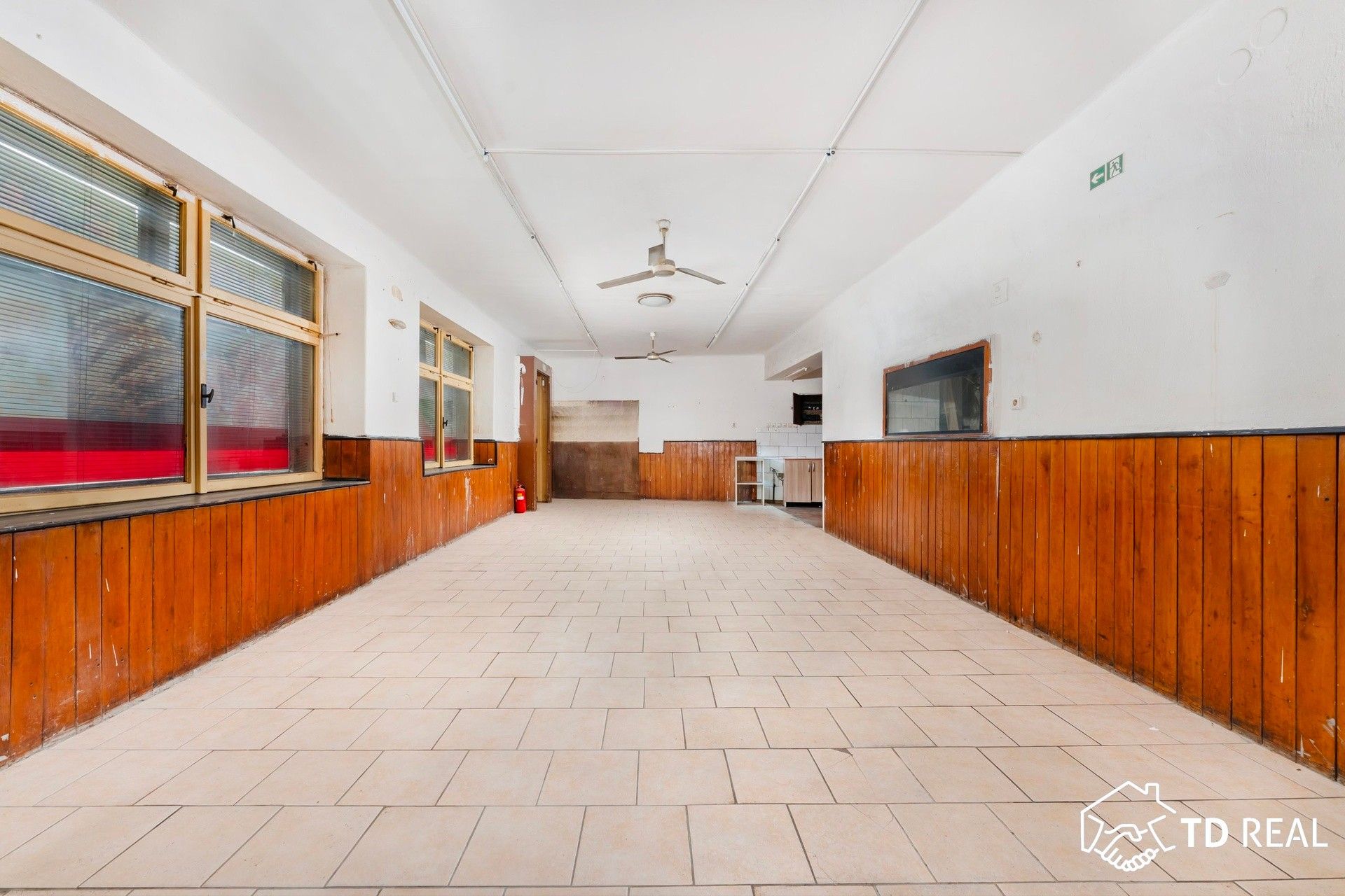 Obchodní prostory, Pražská, Březová nad Svitavou, 447 m² - 2
