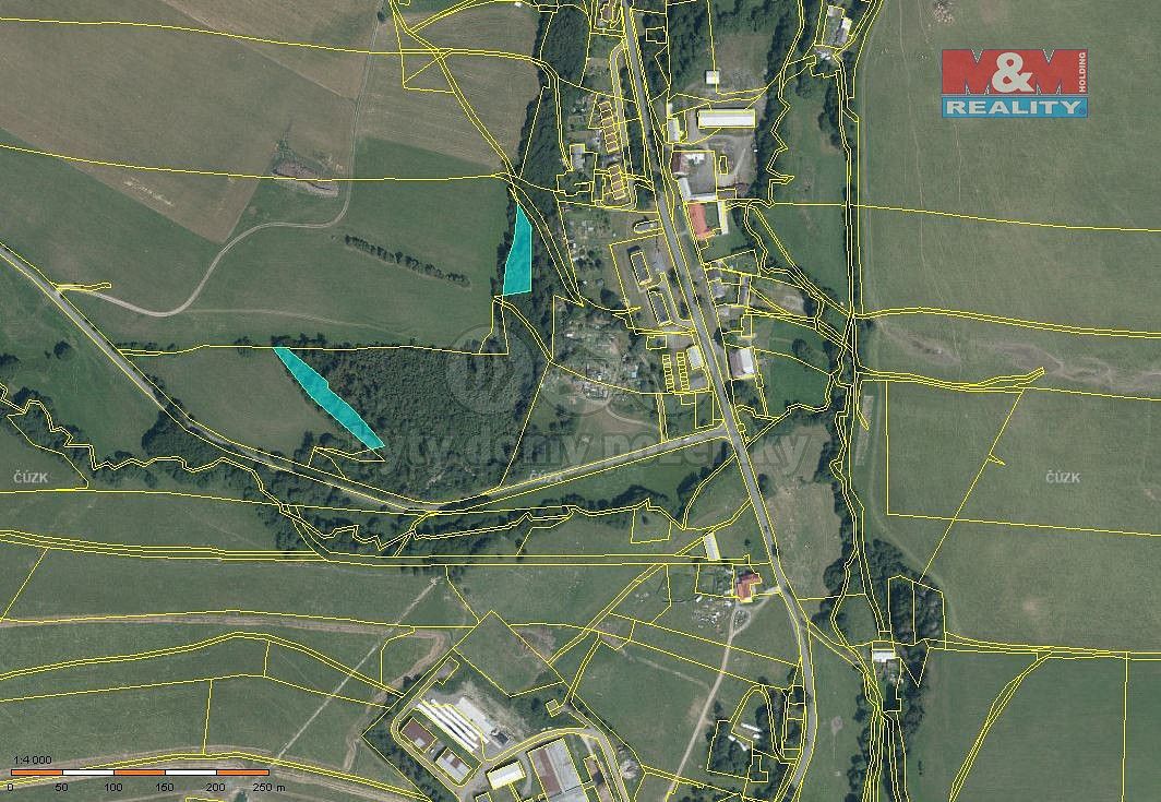 Les, 3 800 m²