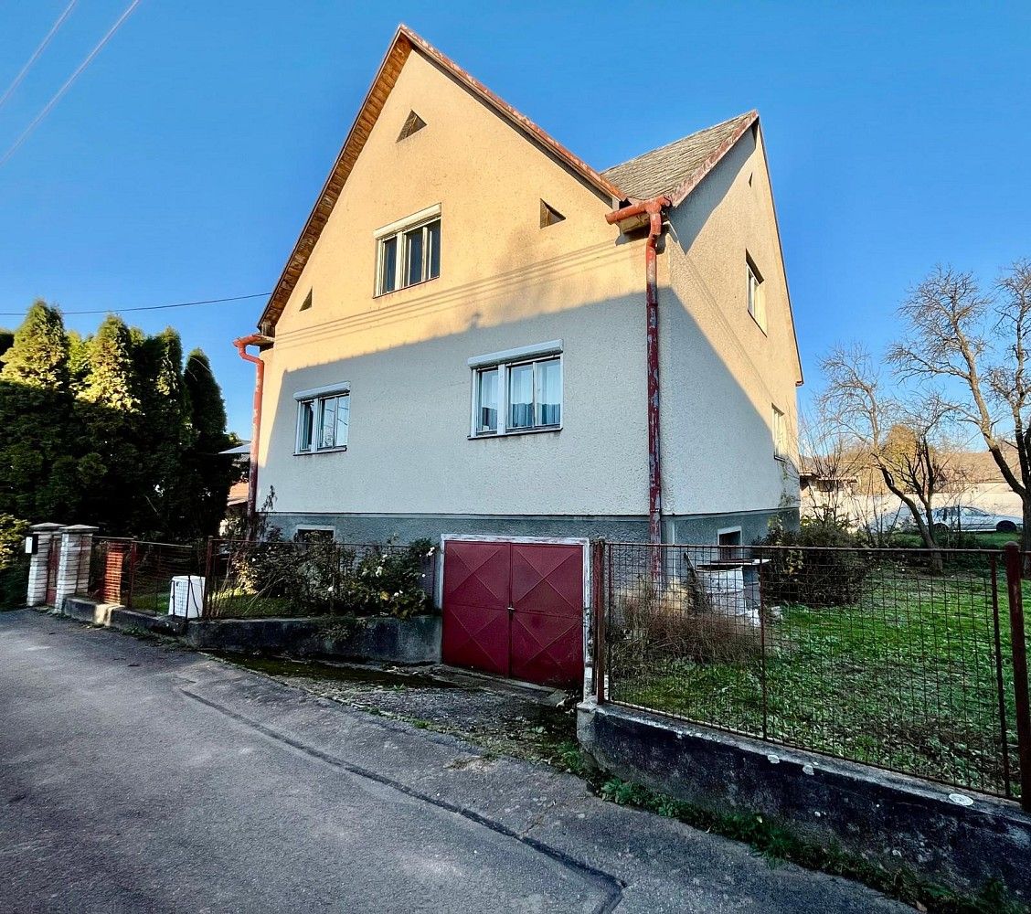 Rodinné domy, Dolní Lhota, okres Zlín, 306 m² - 1