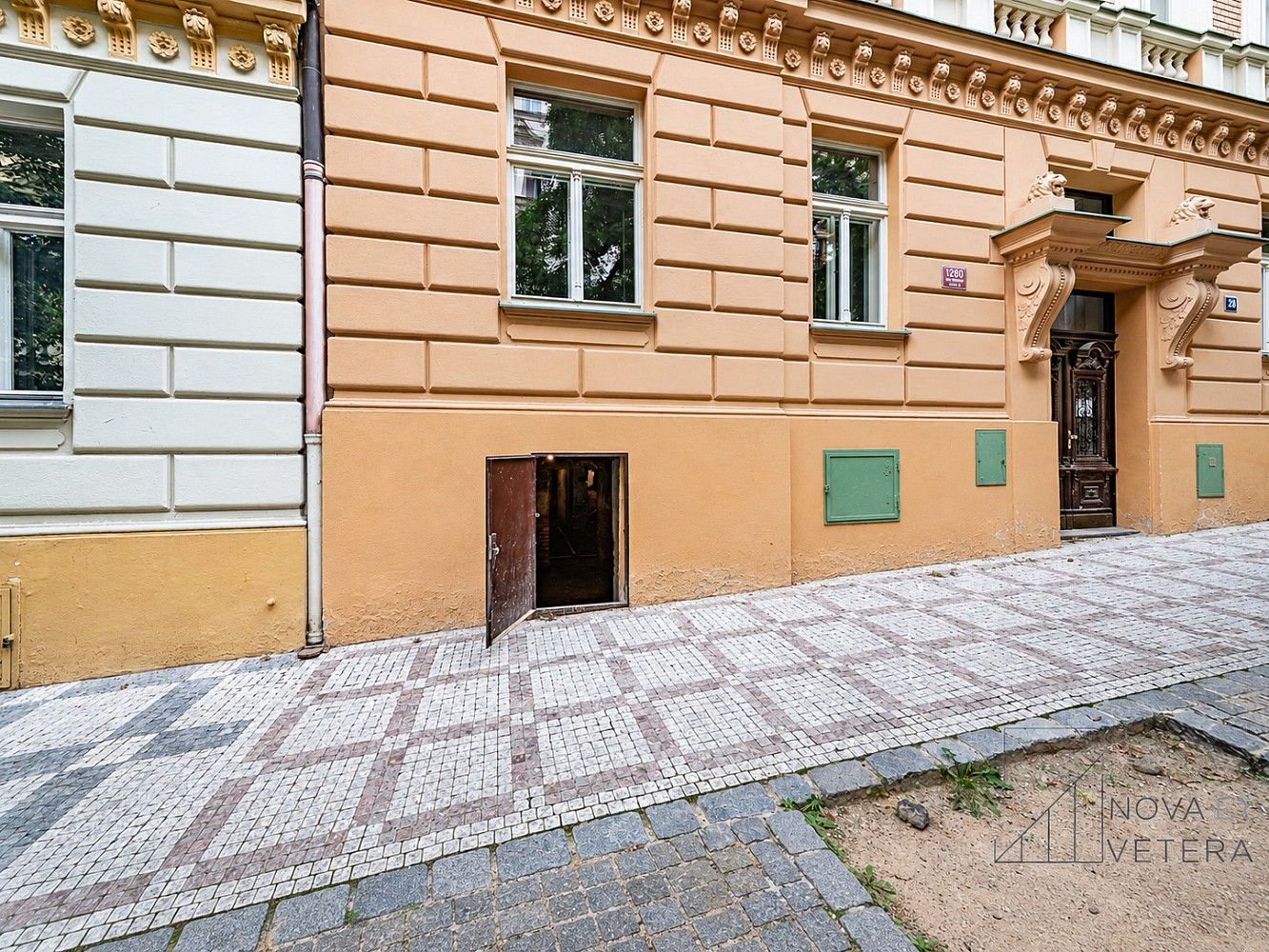 Obchodní prostory · 99 m² · Praha - Vinohrady, okres Praha 2, Hlavní město Praha - 4