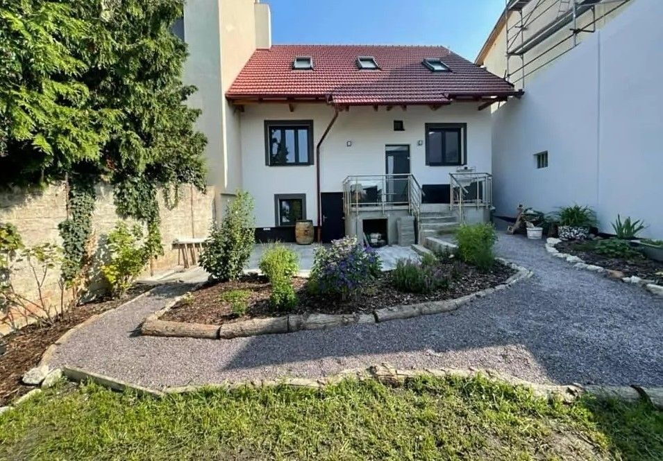 Rodinné domy, Mikulov na Moravě, 692 01 - 2