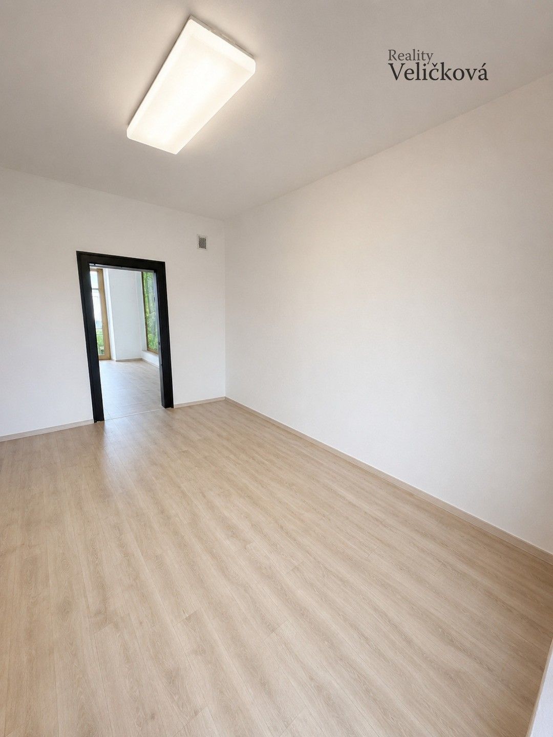 Kanceláře, Všehrdova, Hradec Králové, 37 m²