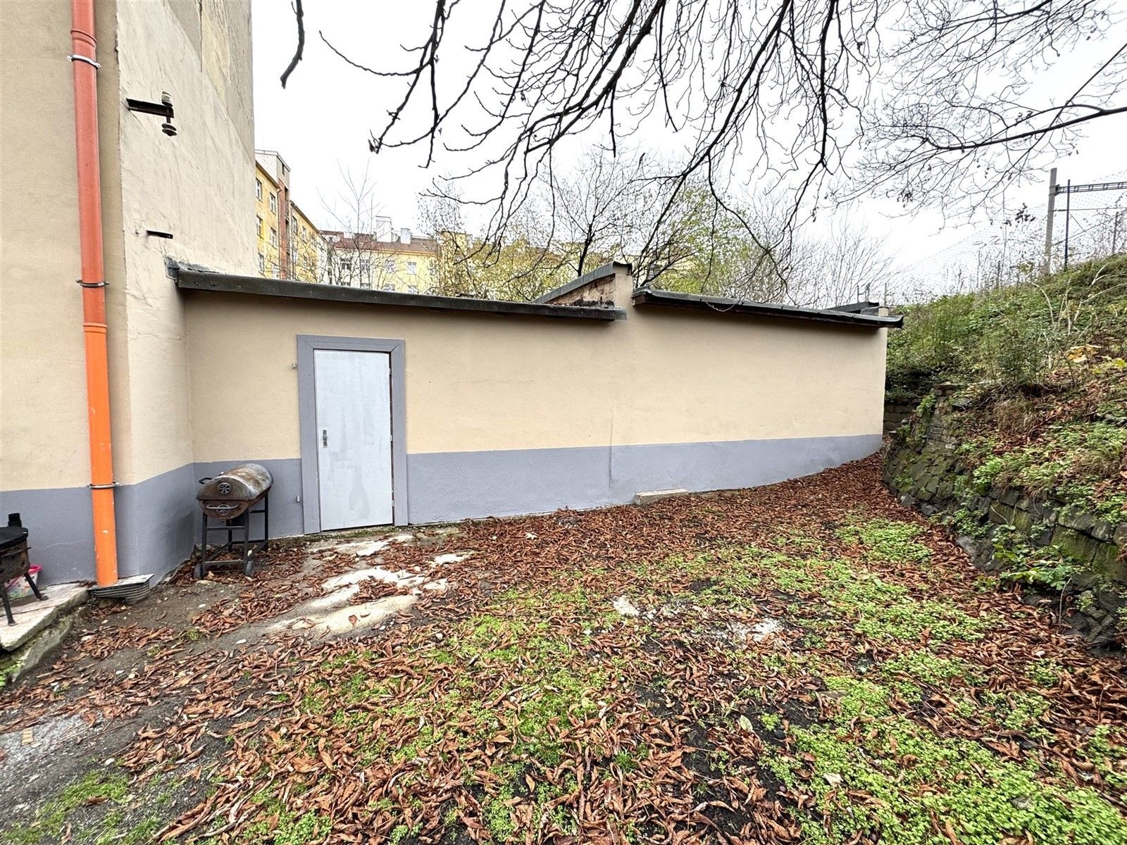 Sklady, Bartoškova, Praha, 40 m²