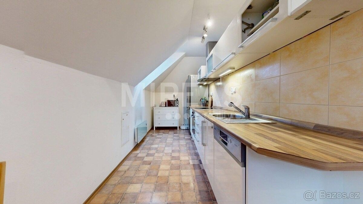 Prodej rodinný dům - Přerov nad Labem, 289 16