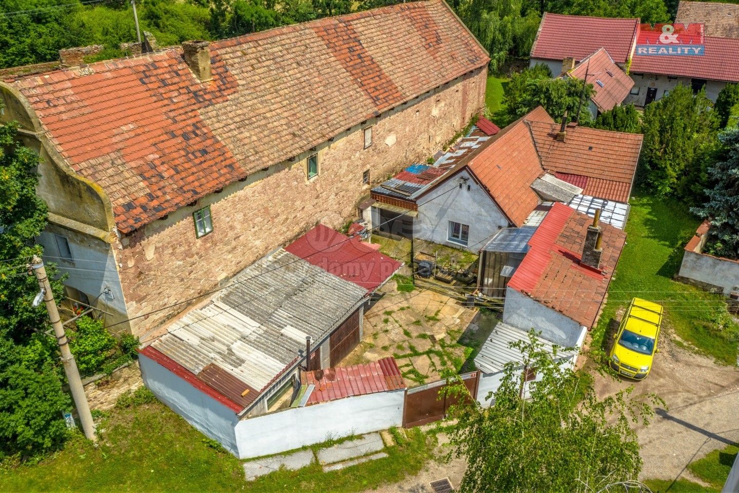 Rodinné domy, Nabdín, Černuc, 193 m²