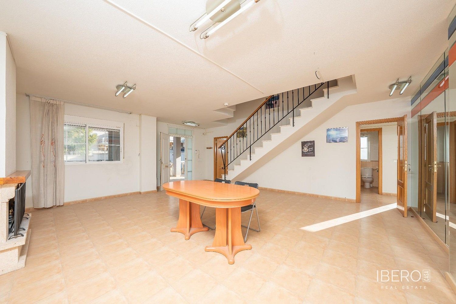 Prodej rodinný dům - Aspe, ES, 250 m² - 5