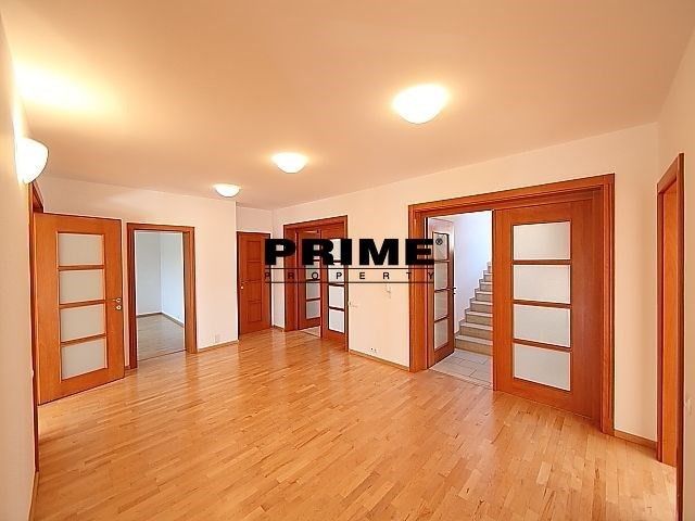 Pronájem rodinný dům - Na cípu 443, Praha Újezd u Průhonic, 440 m² - 5