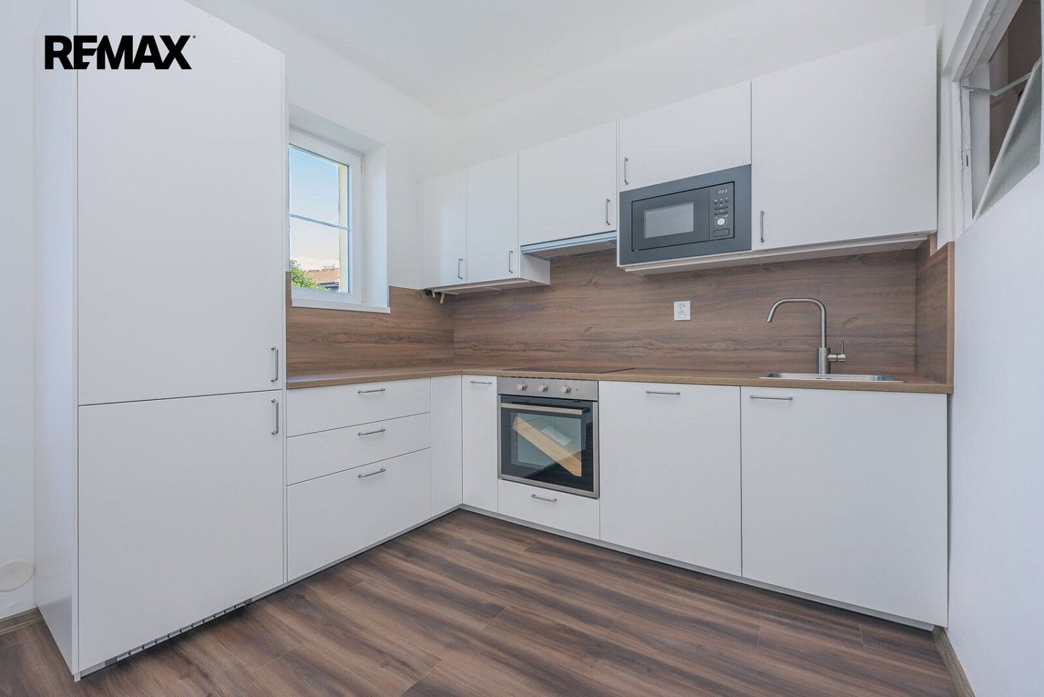Byt 3+kk, 77 m²