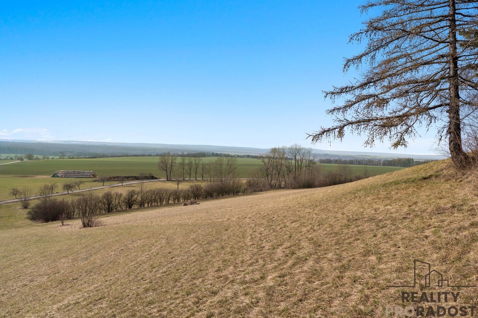 Prodej pozemek pro bydlení - Střemošice, 1 585 m² - 5