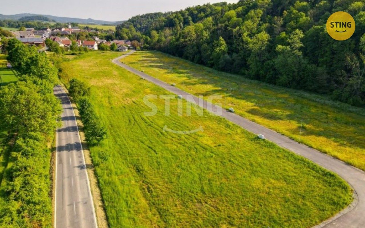 Pozemky pro bydlení, Police, 911 m²