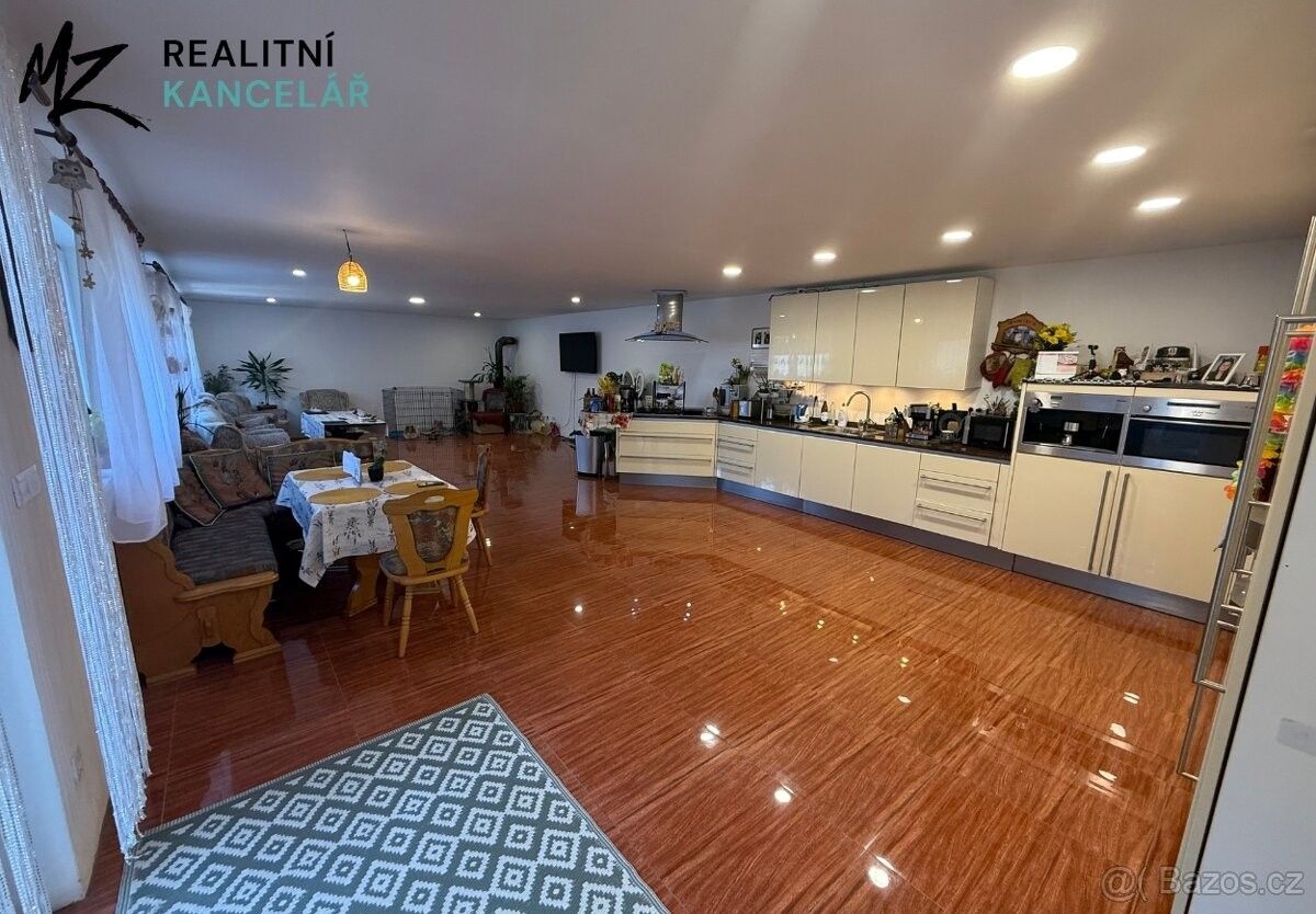 Rodinné domy, Zborovice, 768 32