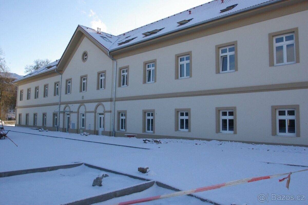 Pronájem kancelář - Čáslav, 286 01, 57 m²