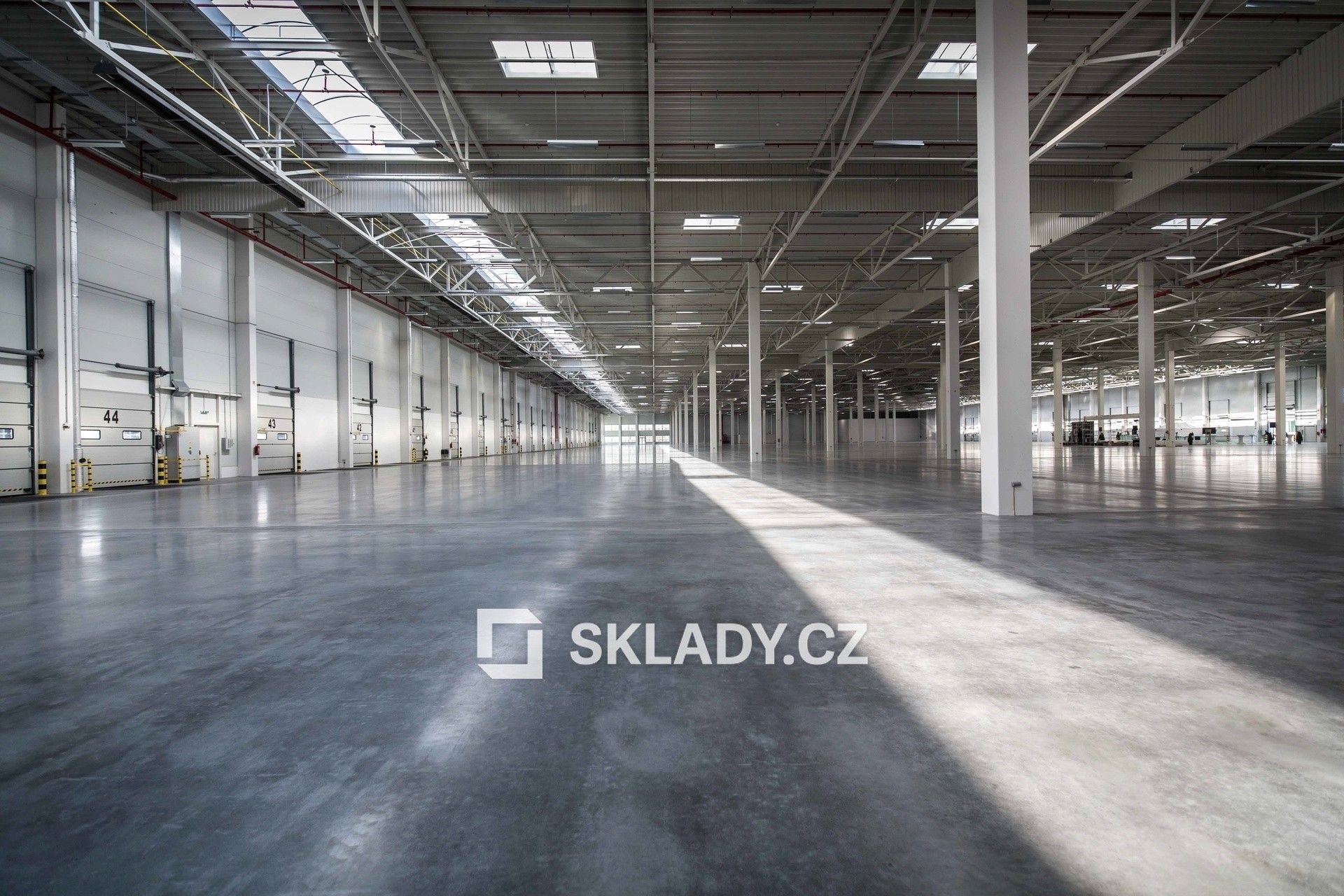 Sklad · 8 542 m² · Jeneč - 3