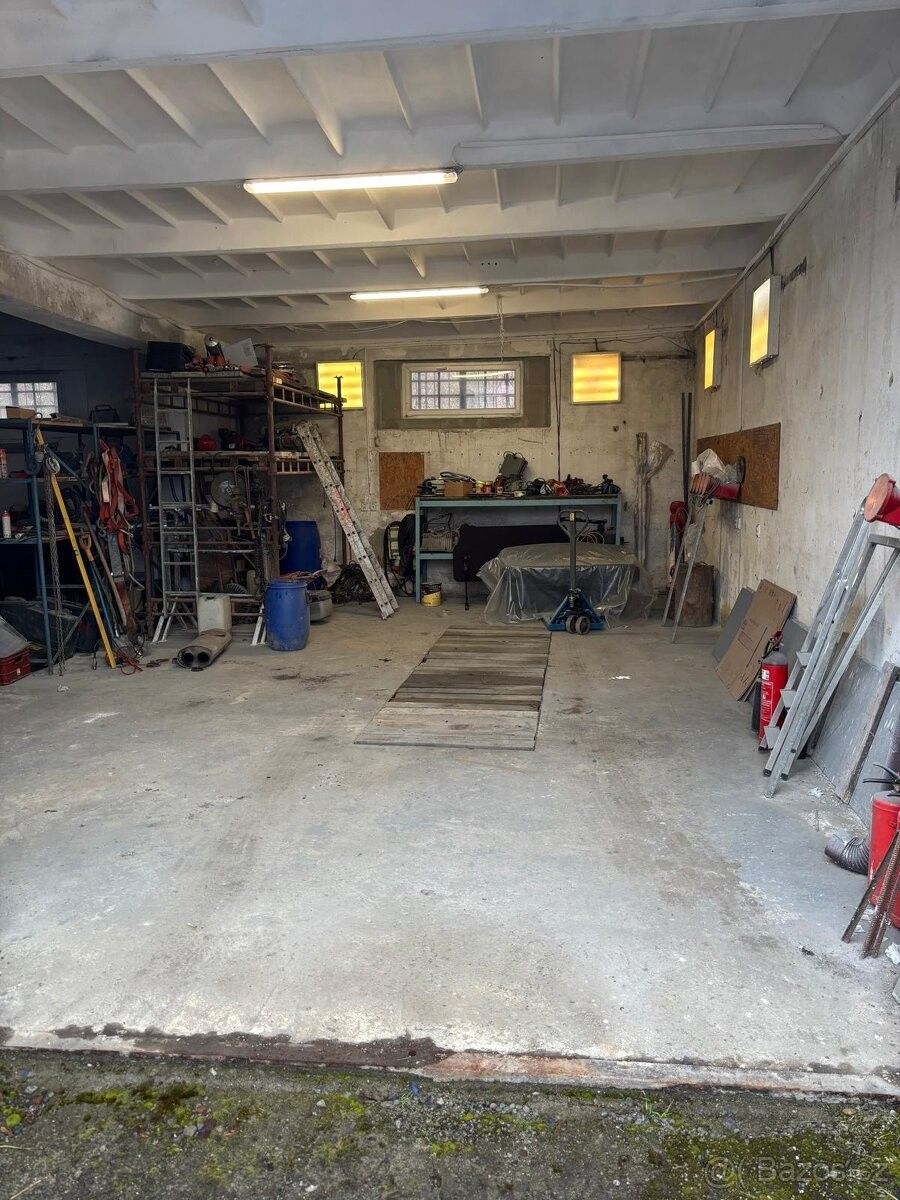 Pronájem garáž - Ostrava, 708 00