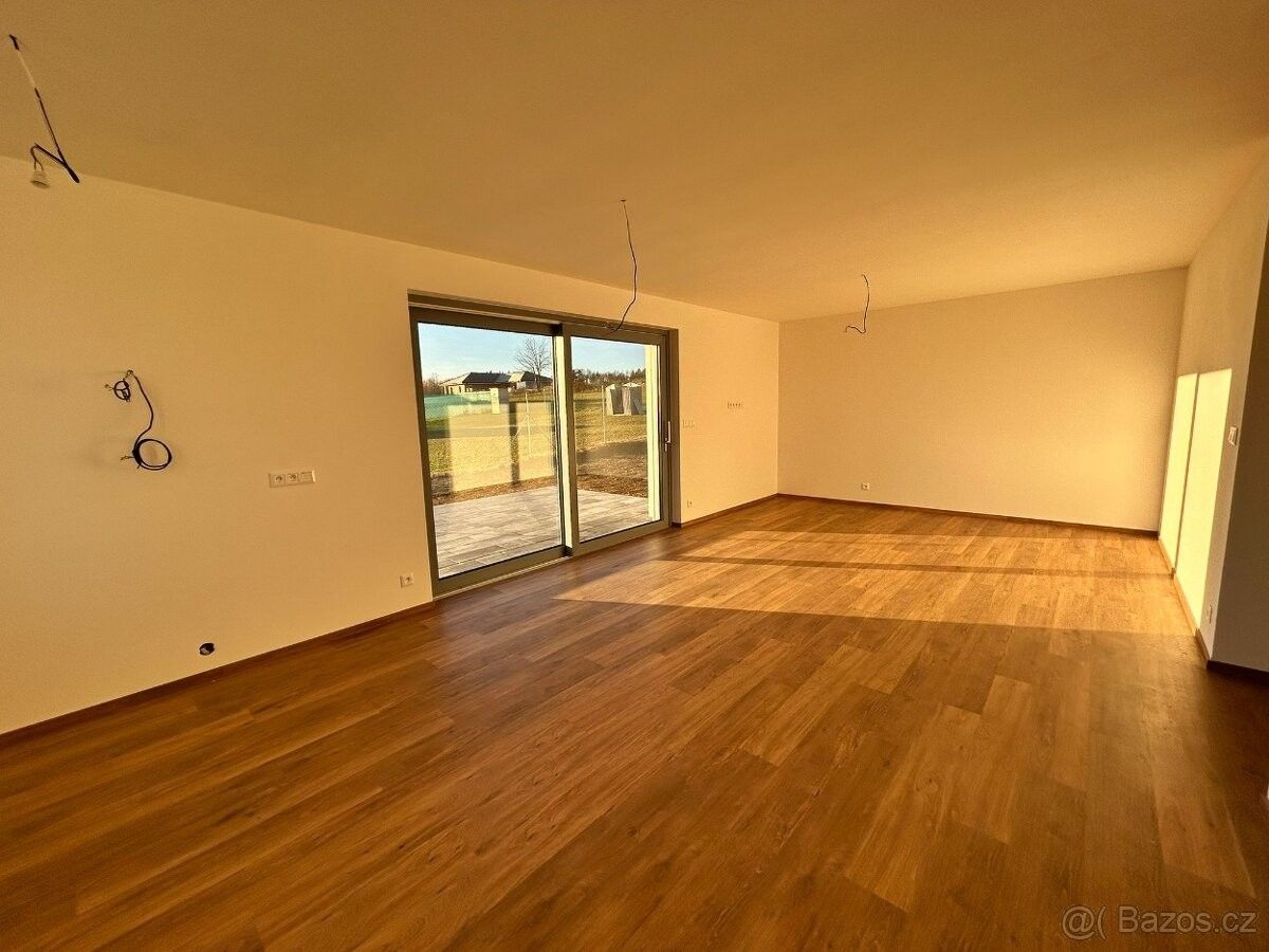 Pronájem rodinný dům - Trhové Sviny, 374 01