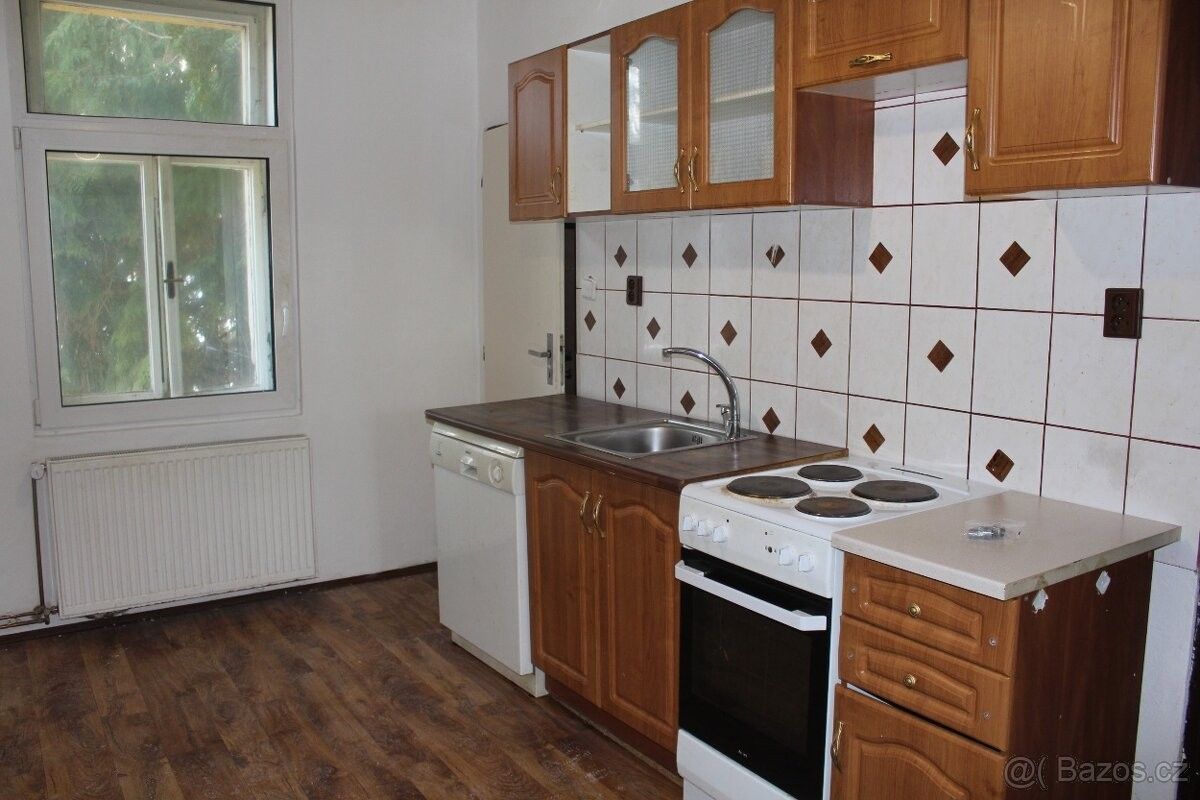 Pronájem byt - Rataje nad Sázavou, 285 07