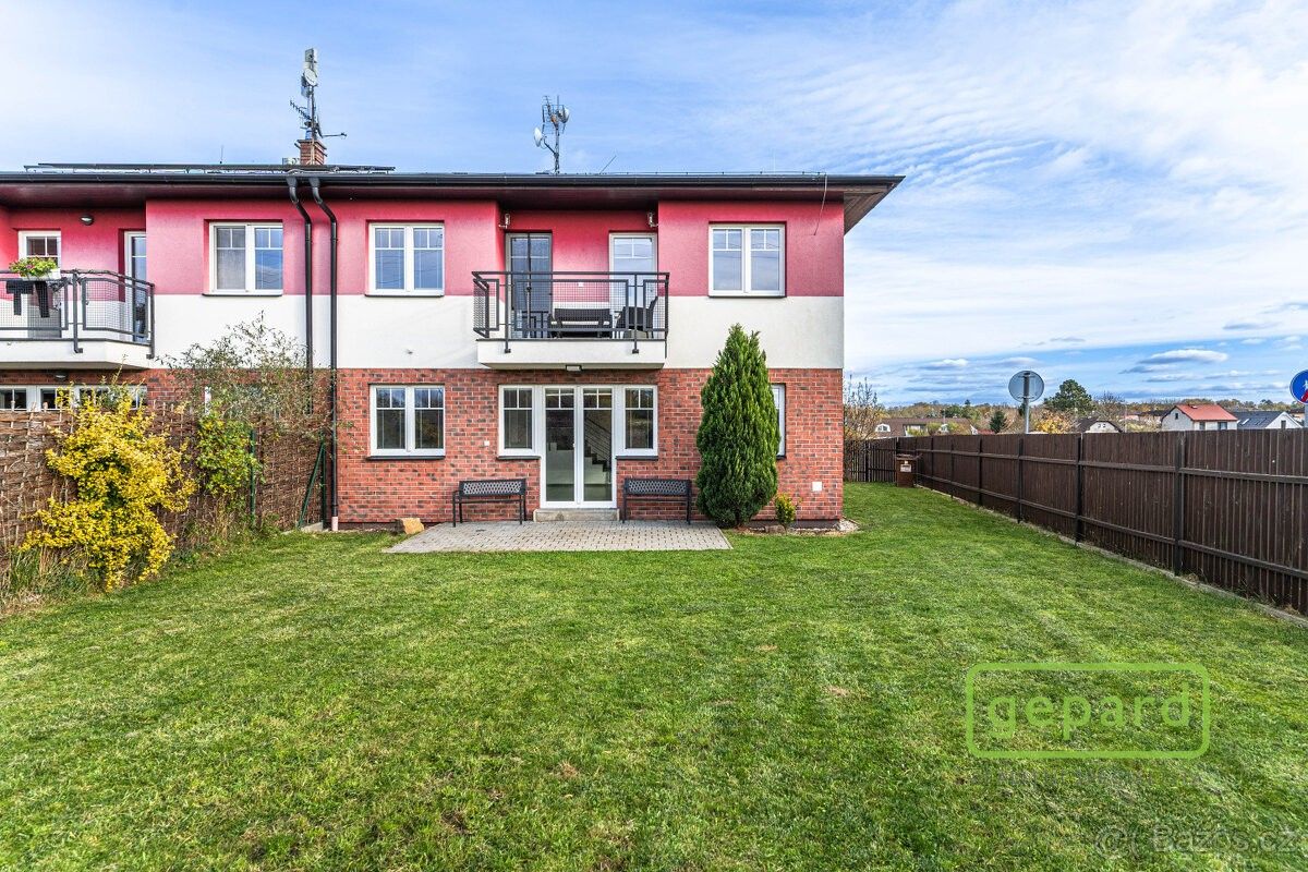 Rodinné domy, Praha, 104 00