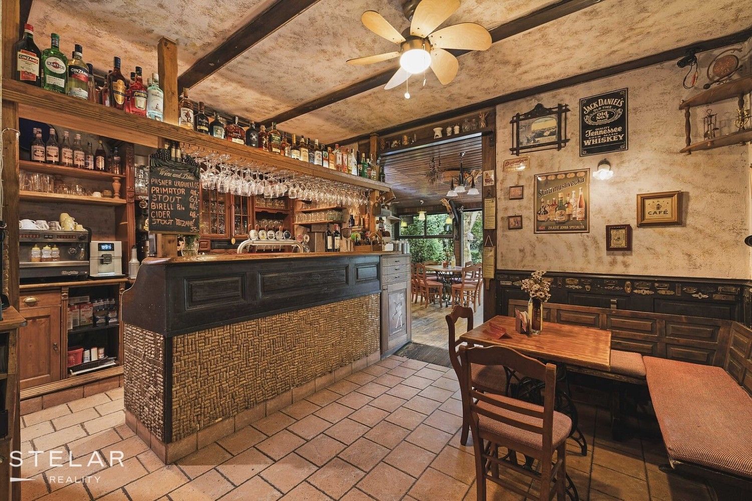 Restaurace, Jaroměř - Pražské Předměstí, okres Náchod, Královéhradecký kraj, 864 m² - 1