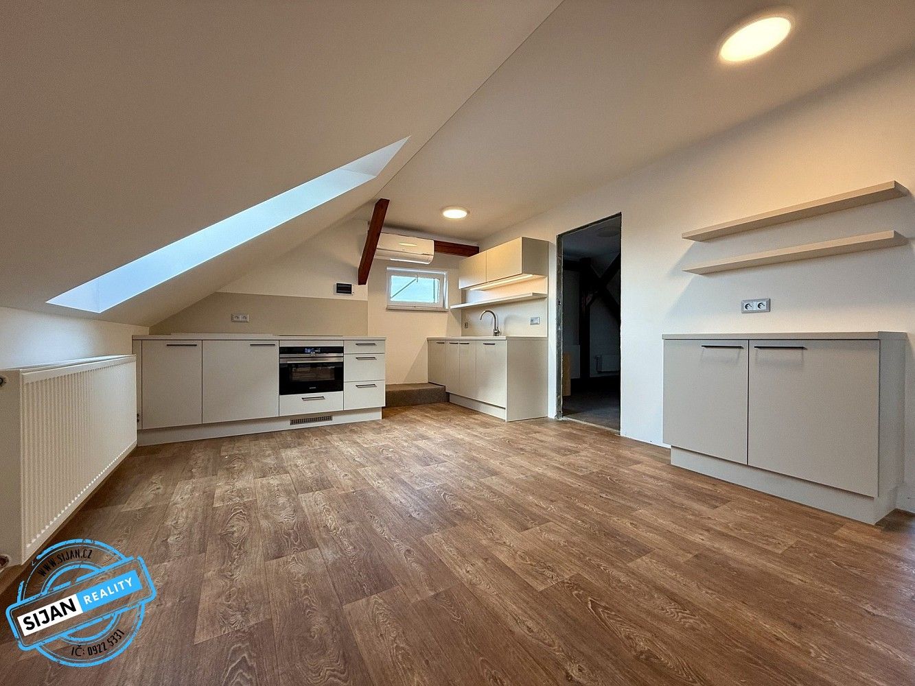 2+kk, Opava, 105 m² - 1