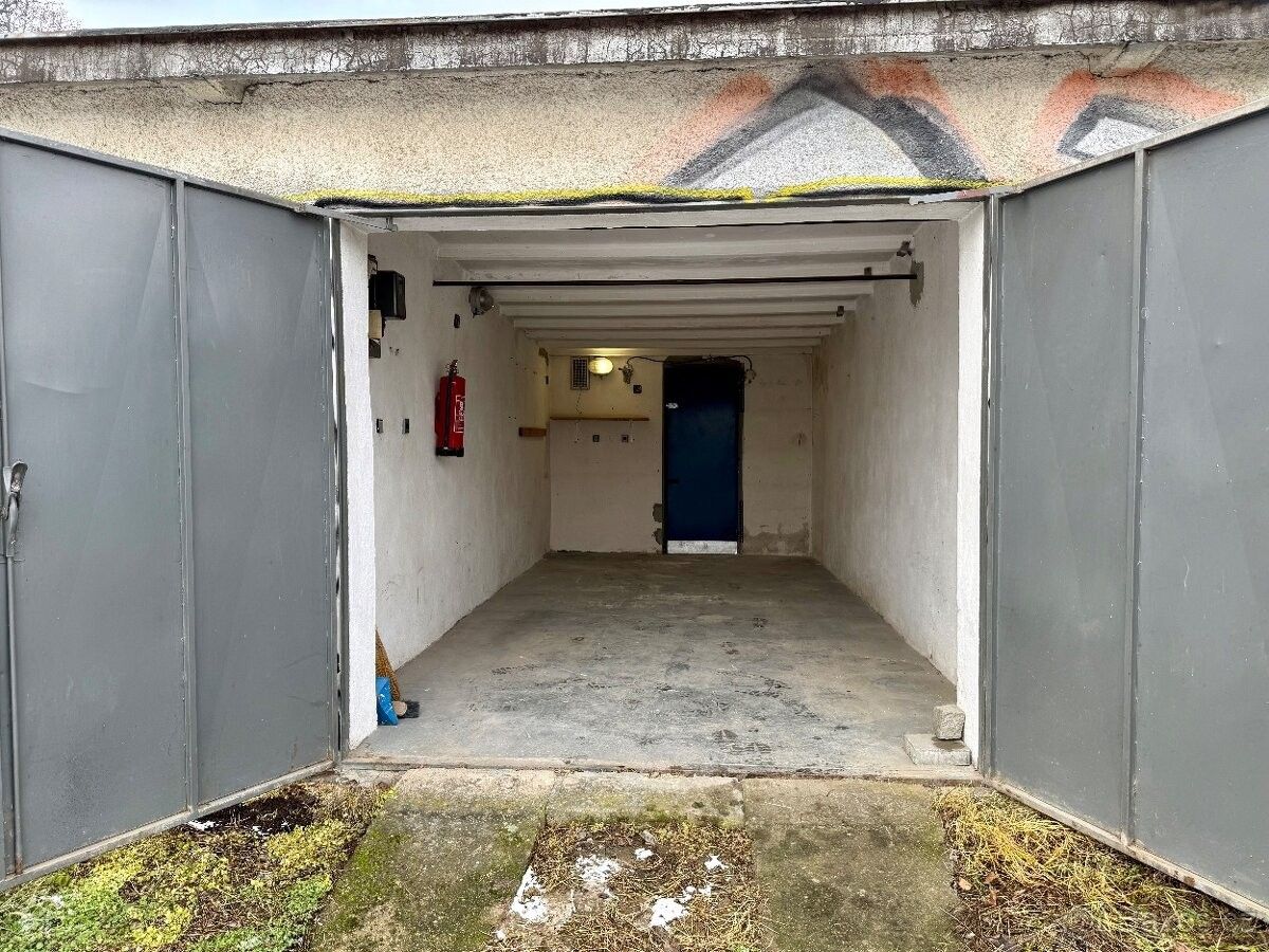 Garáže, Brno, 625 00