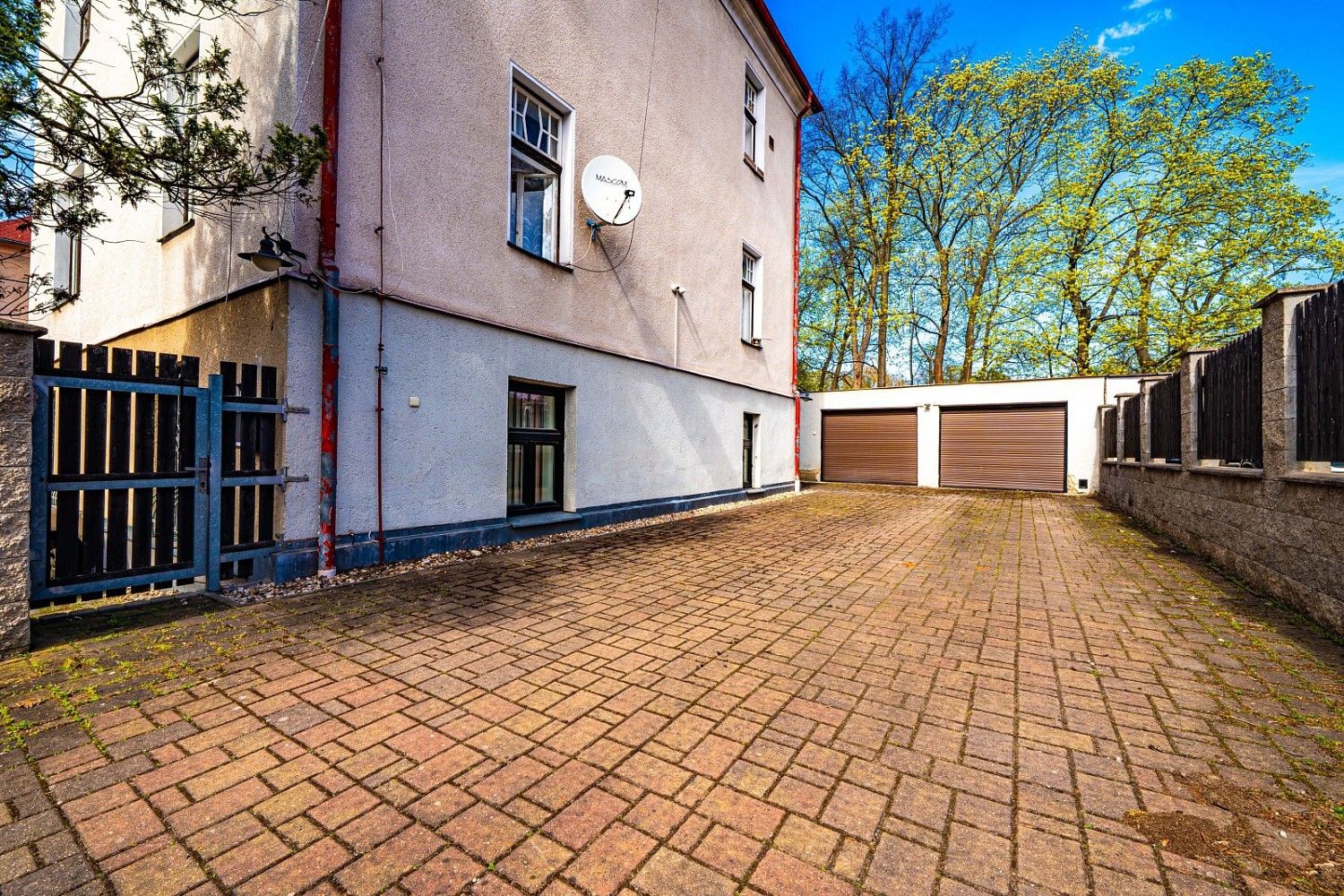 Prodej rodinný dům - Liberec - Liberec I-Staré Město, Liberecký kraj, 300 m² - 5