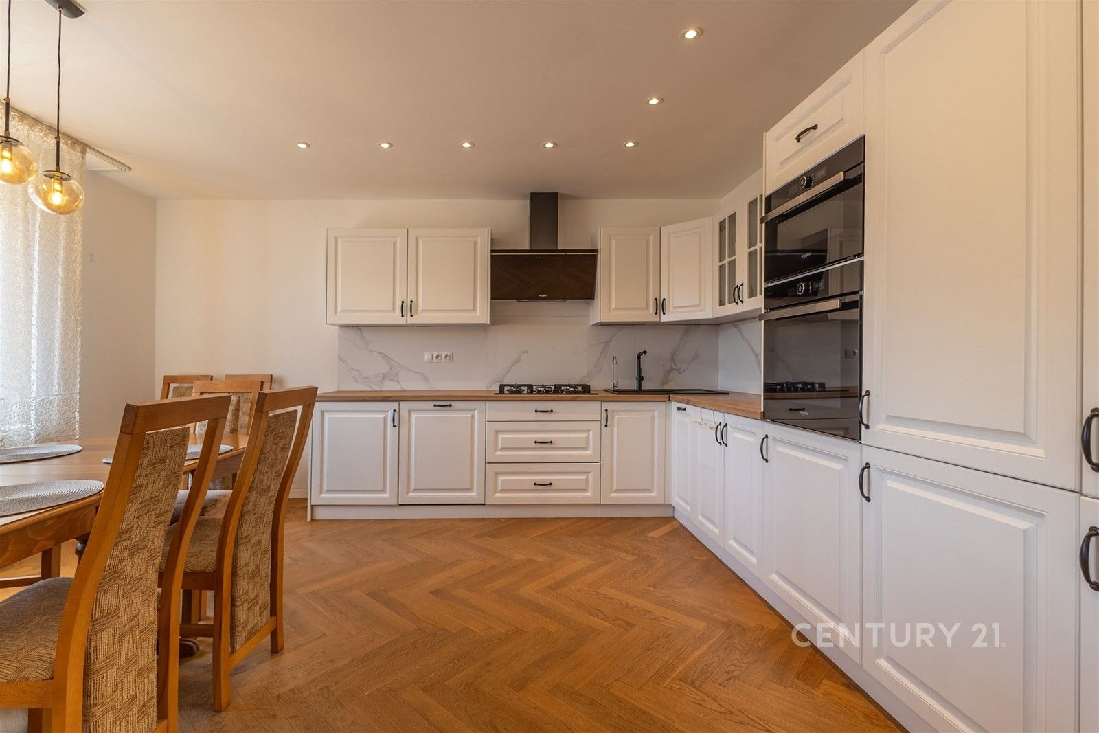 Prodej rodinný dům - Vojkovice Bukol, 180 m² - 5