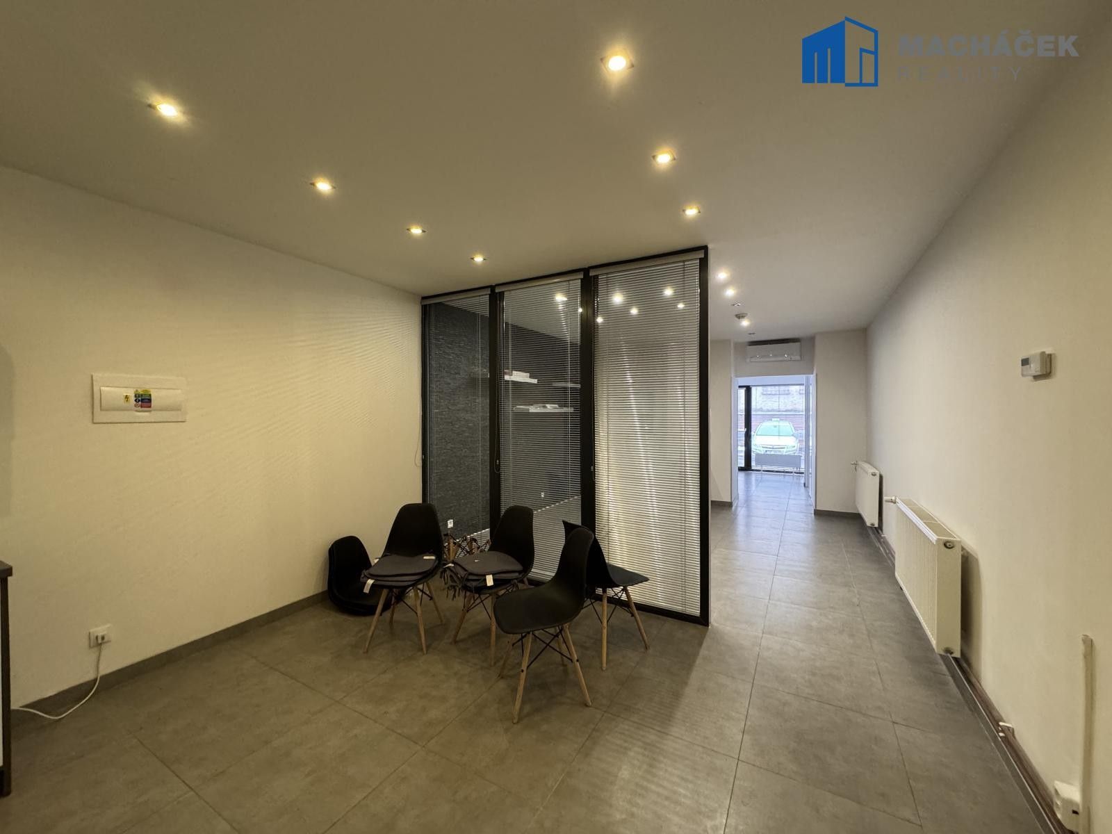 Kancelář · 70 m² · Teplická, Duchcov - 4
