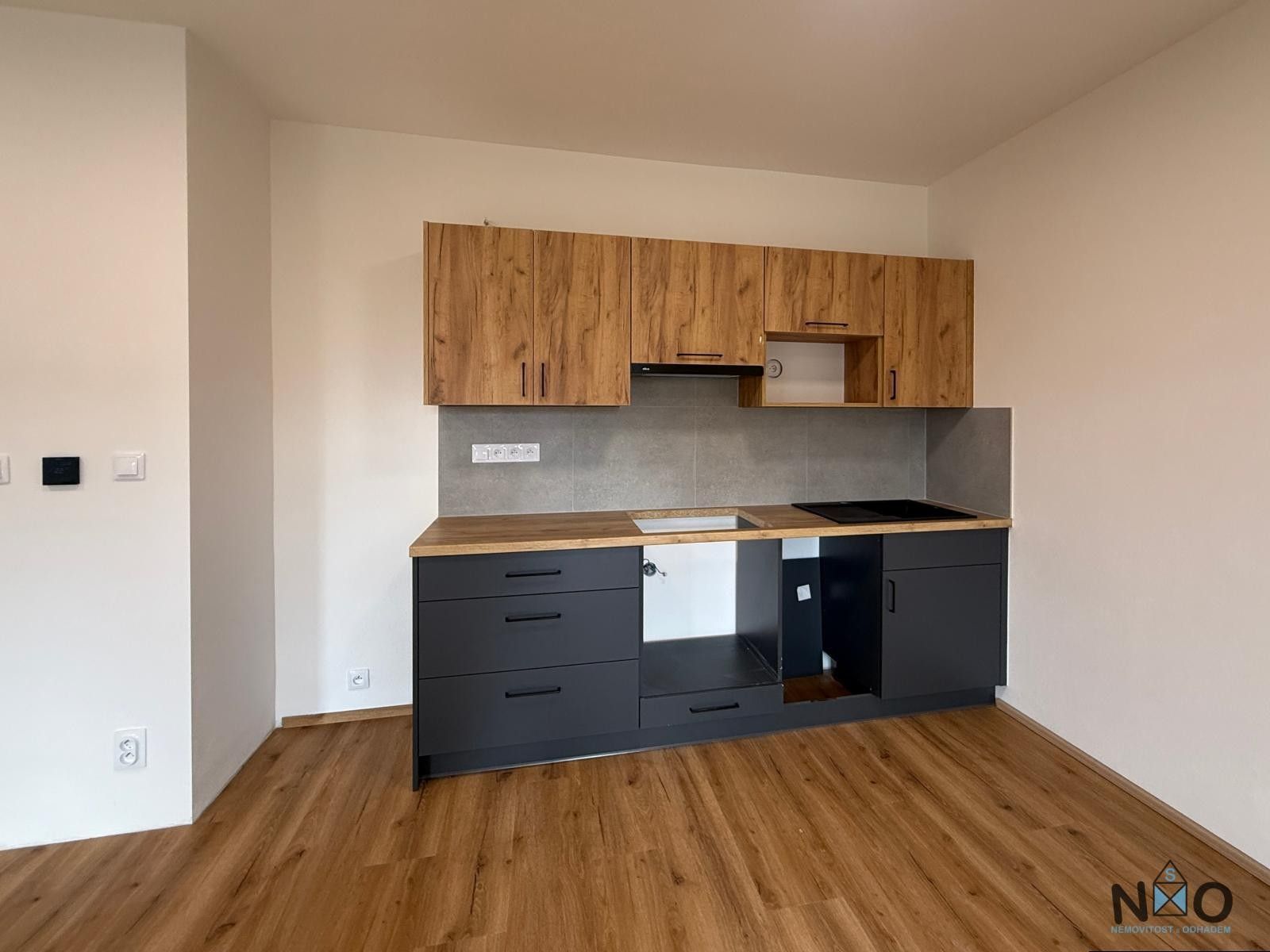 Pronájem byt 1+kk - Hlavní, Úherce, 39 m² - 5