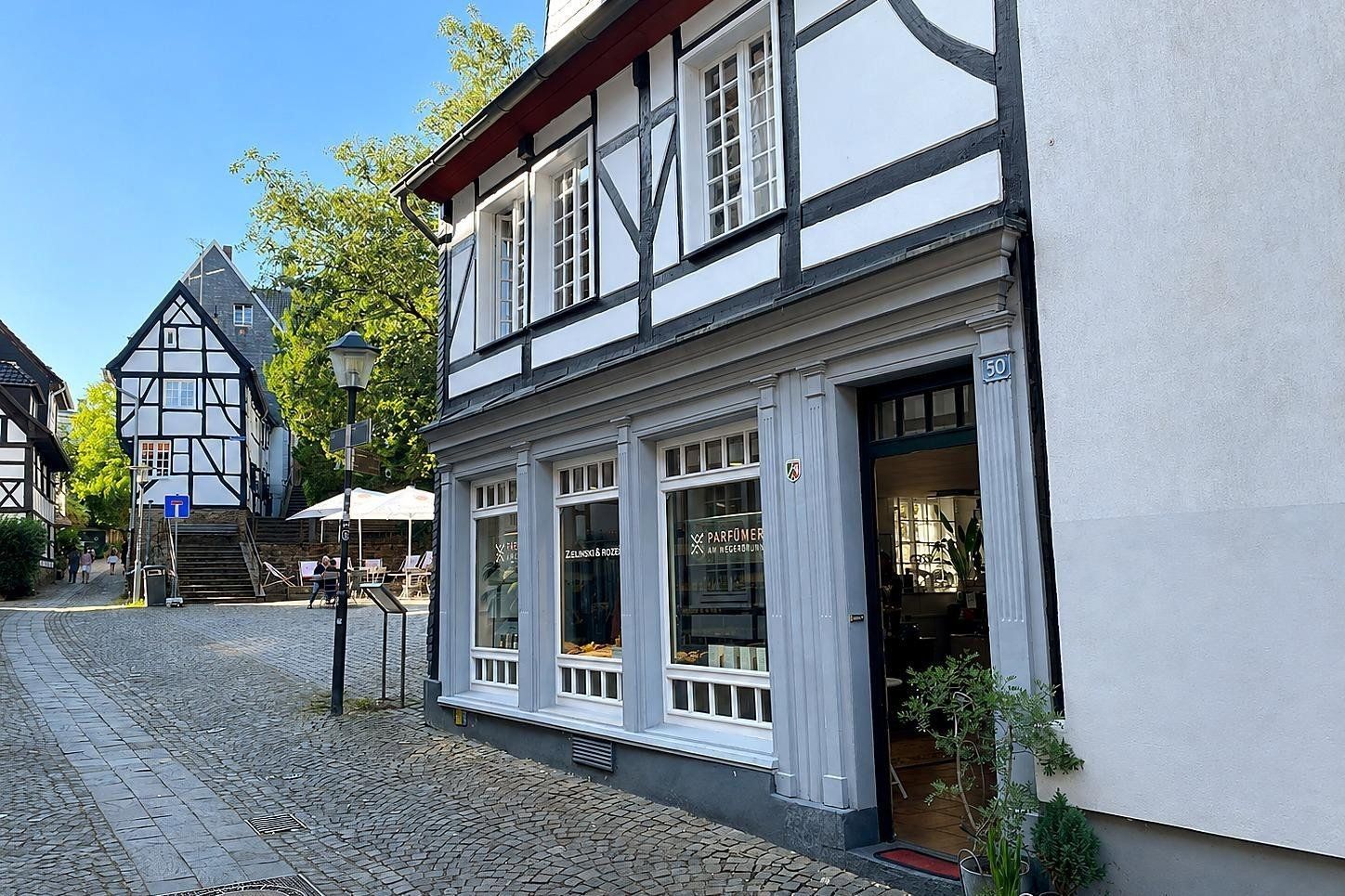 Obchodní prostory, Ruhrstraße 50 Essen Kettwig Kettwig Nordrhein-Westfalen 45219, 60 m² - 2