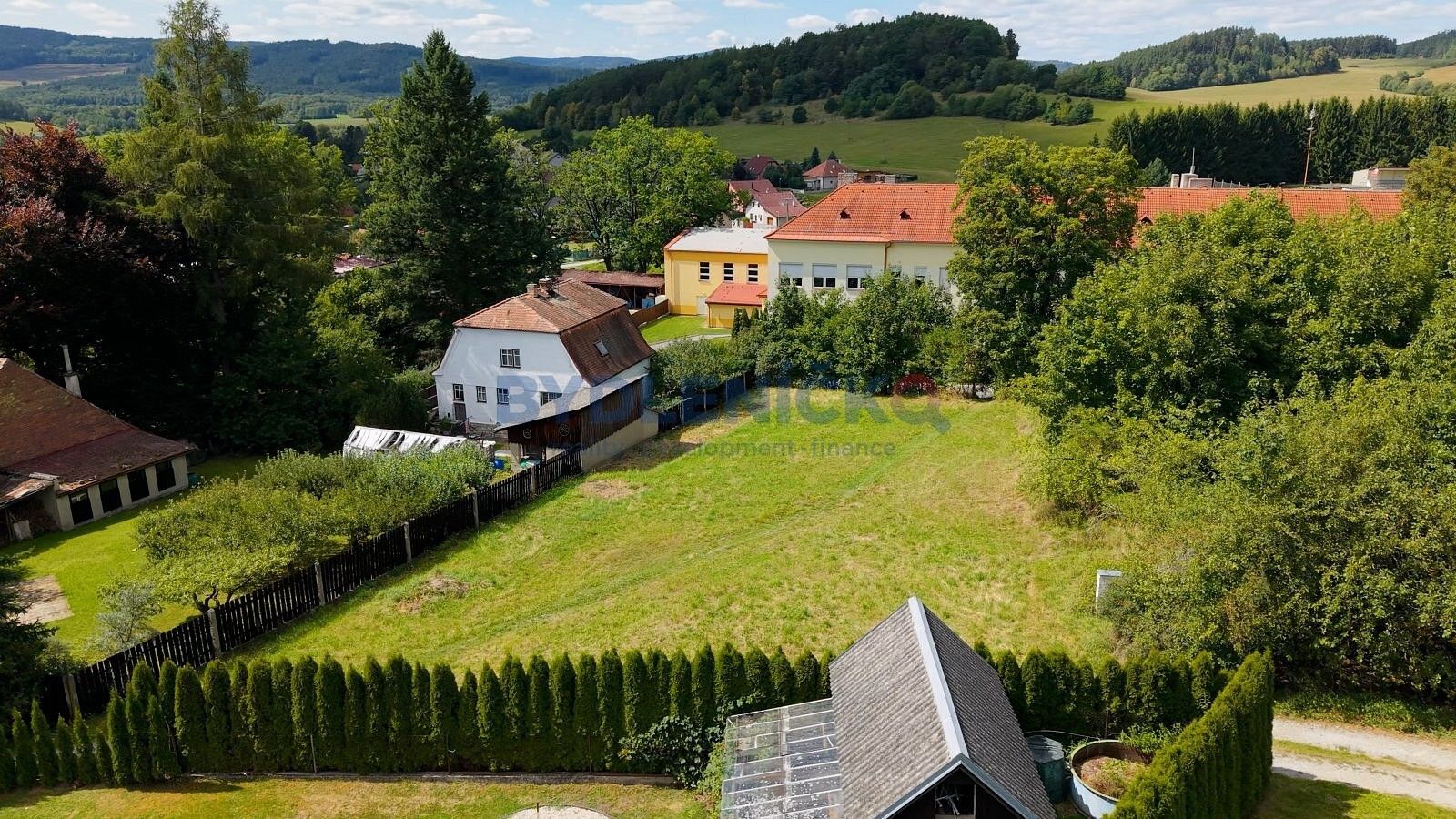 Pozemek pro bydlení, 1 036 m²
