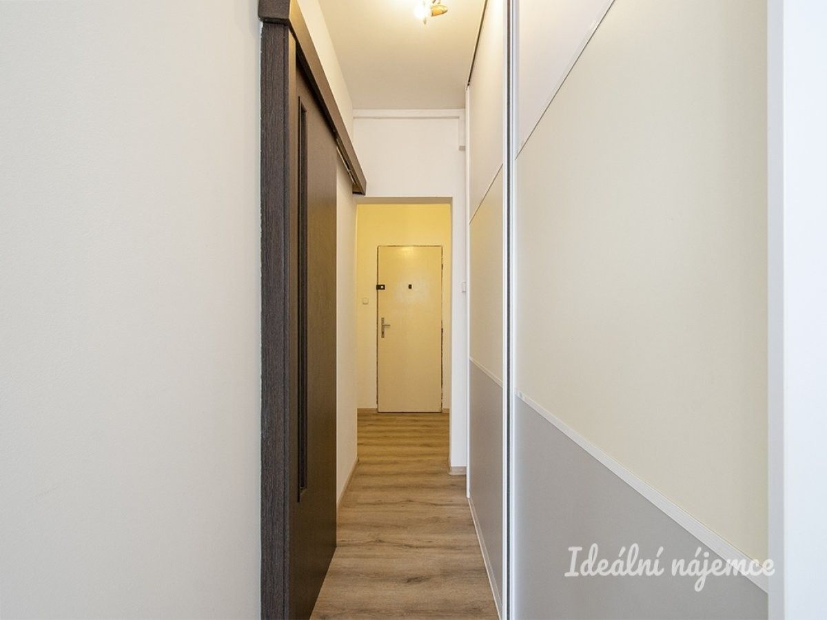 Pronájem byt 1+kk - Jabloňová, Praha, 27 m² - 5