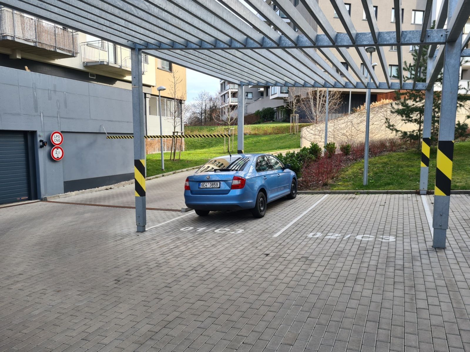 Garáž · 15 m² · Makedonská, Praha - Střížkov - 4