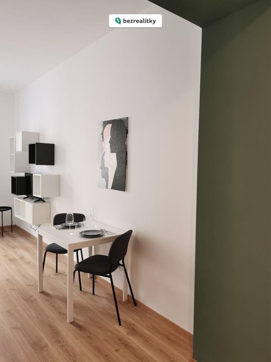 Prodej byt 1+1 - Pivovarská, Praha, 37 m²