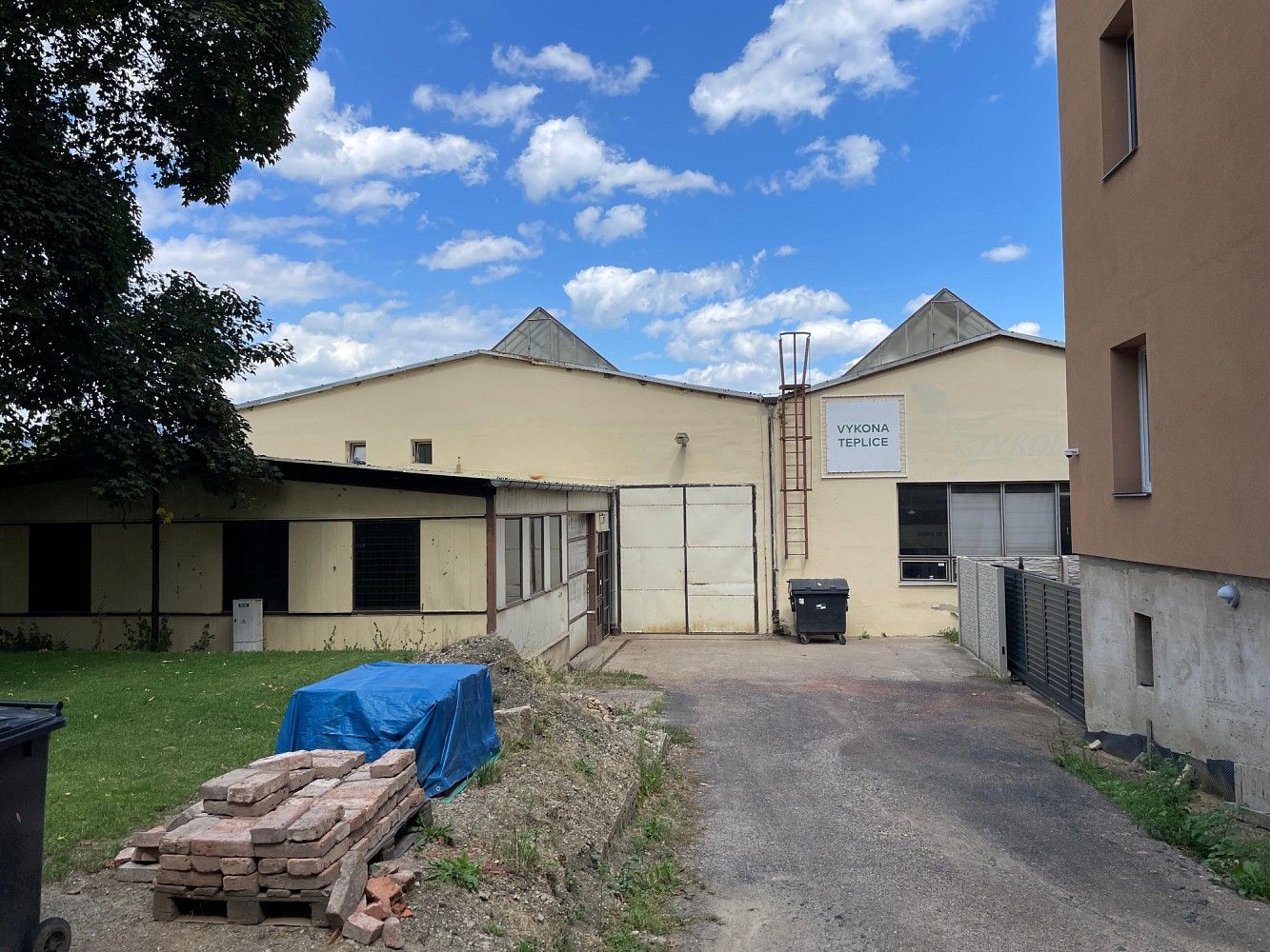 Sklad · 1 100 m² · Dubská, Teplice - 4