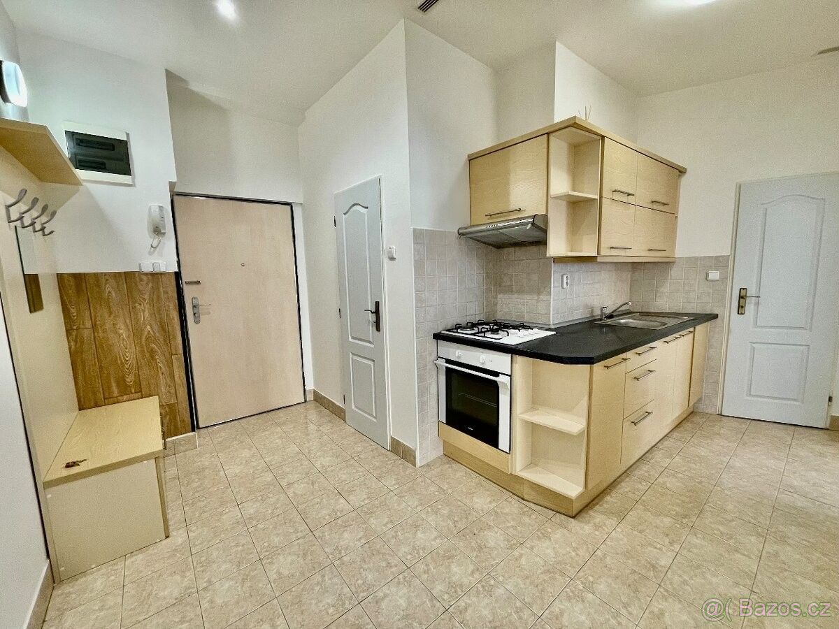 Pronájem byt - Praha, 140 00