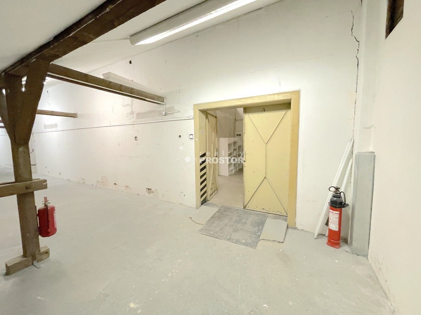 Pronájem sklad - Tovární, Jirny, 105 m²