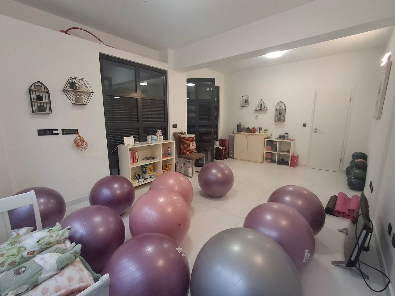 Prodej komerční - Trešnjevka - Jug, HR, 60 m² - 5