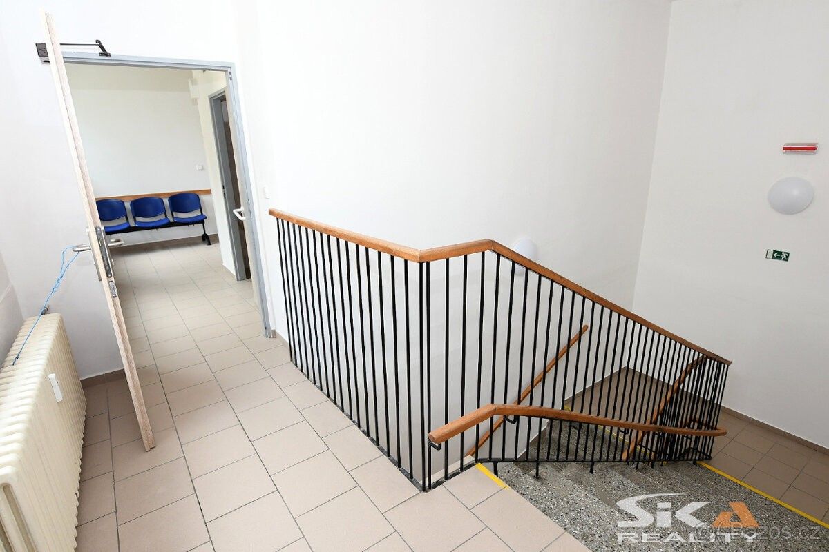 Kanceláře, Louny, 440 01 - 2