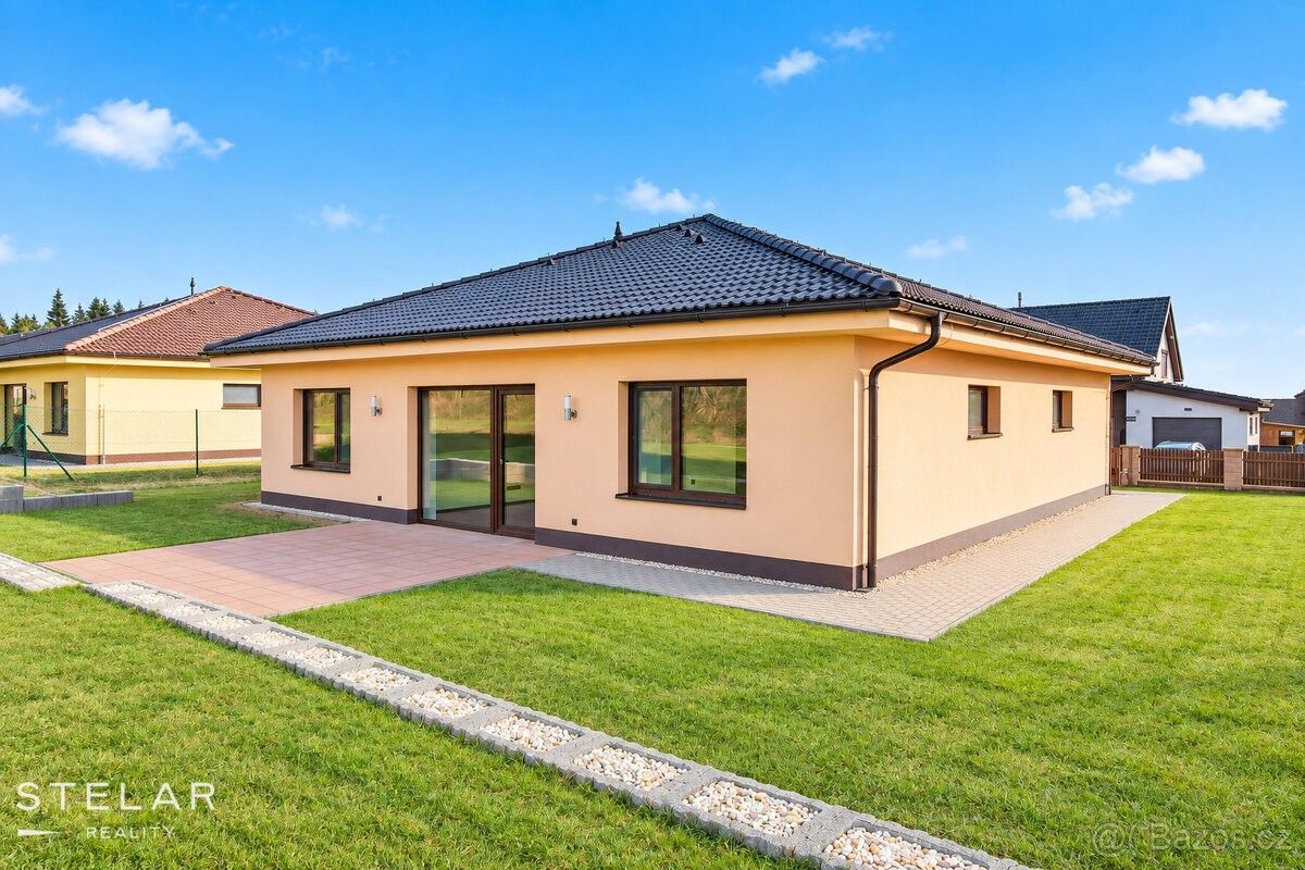Rodinné domy, Benešov u Boskovic, 679 53 - 1